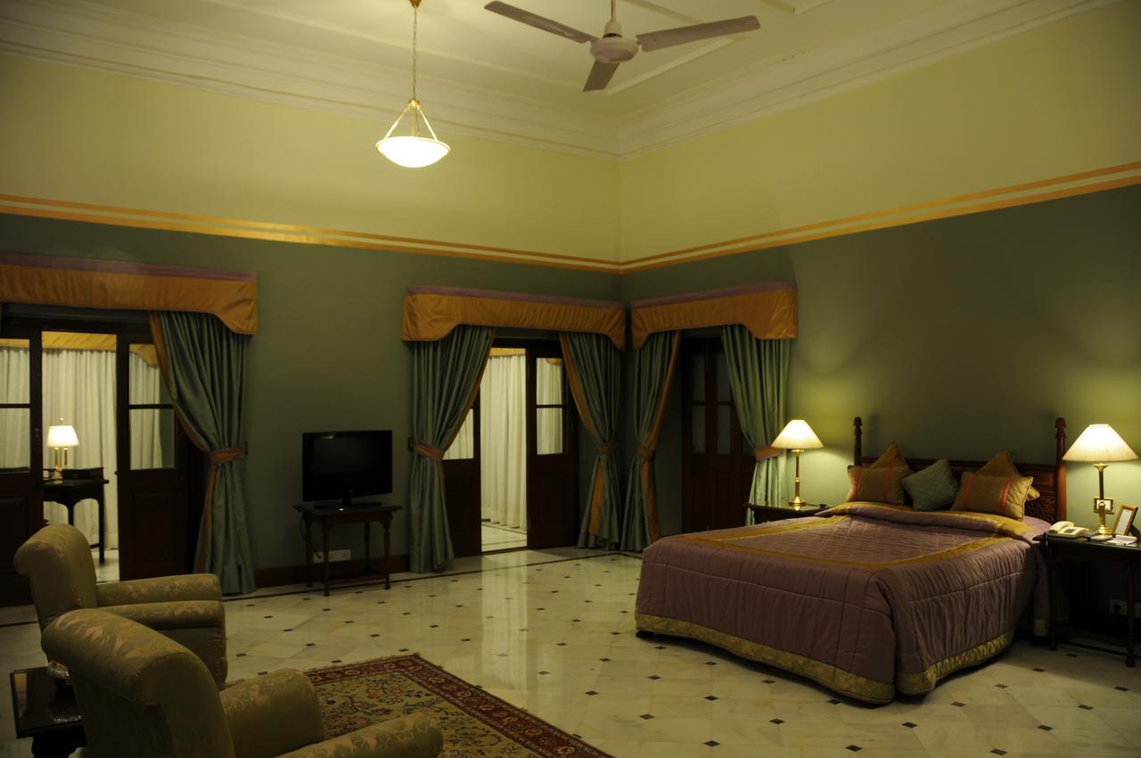 Palace Hotel - Bikaner House Маунт Абу Екстериор снимка