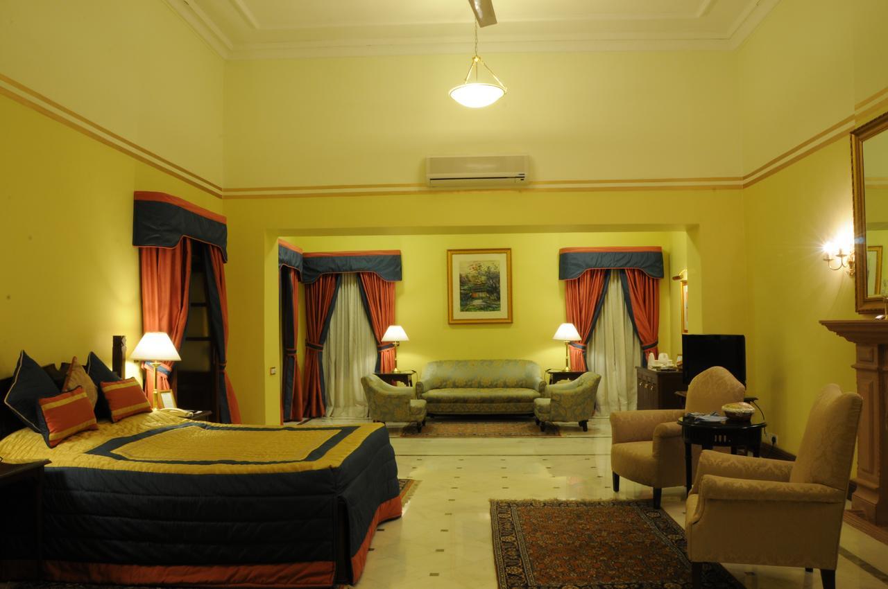 Palace Hotel - Bikaner House Маунт Абу Екстериор снимка